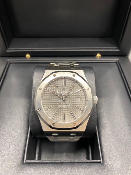 Audemars Piguet Royal Oak Selfwinding Chronograph – Elite HNW - High End  Watches, Jewellery & Art Boutique