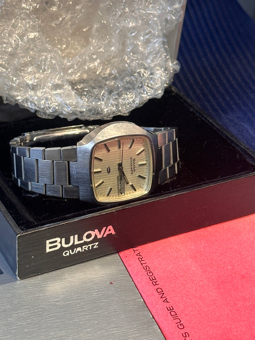 Bulova Accuquartz