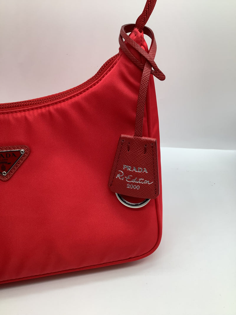 Prada woman purse best sale