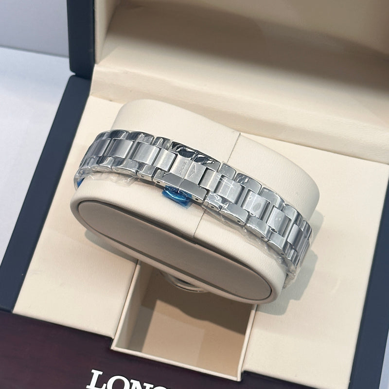 Longines Conquest Classic