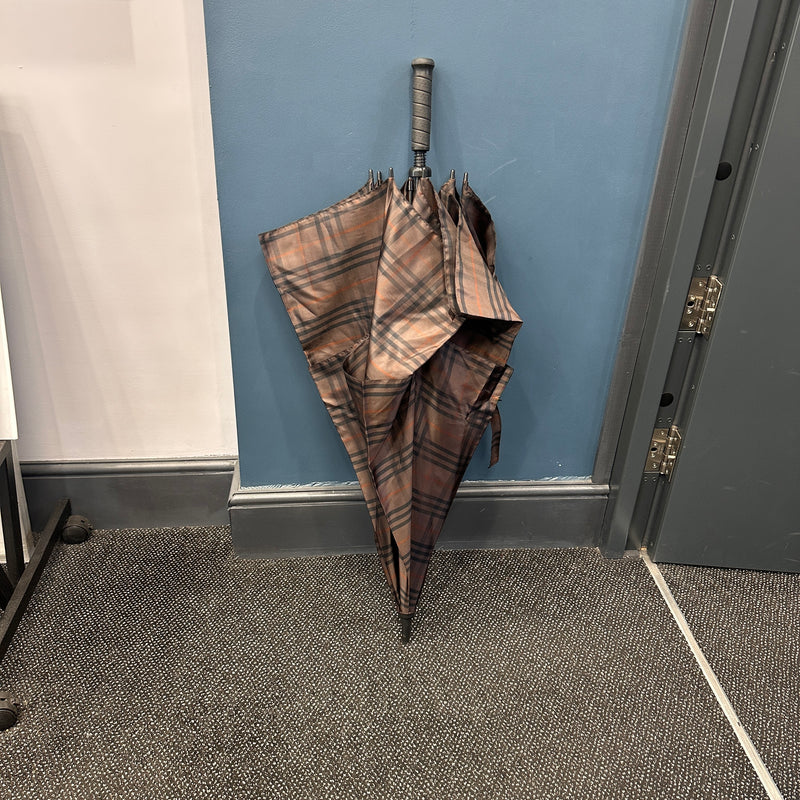 Burberry golf umbrella online