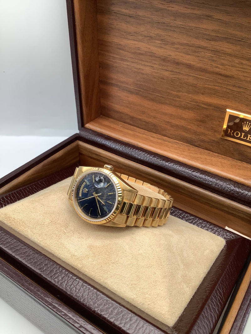 Rolex Day-Date Yellow Gold 36mm Blue Dial 1995