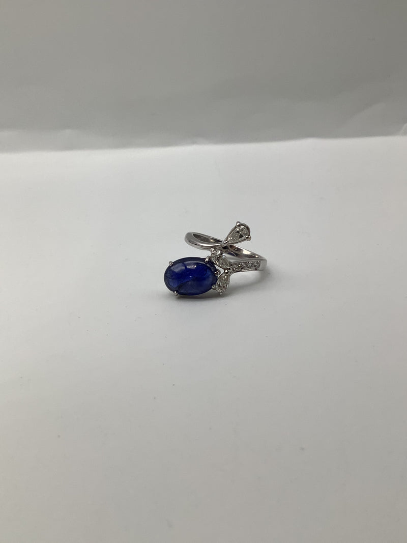 Cabochon Sapphire Ring