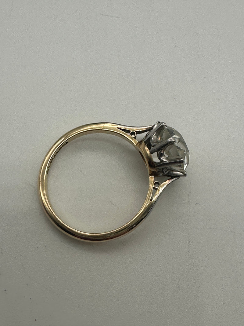 Diamond Soliatre Ring