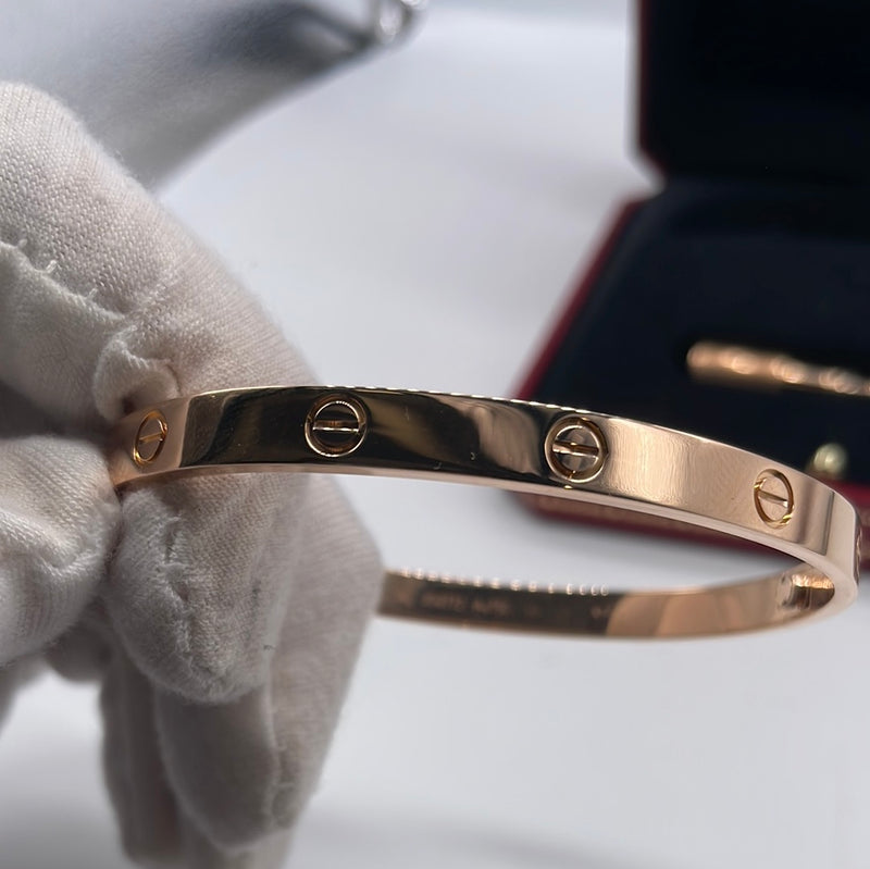 Cartier Contemporary 18 Carat Rose Gold 6.1mm Hinged 
