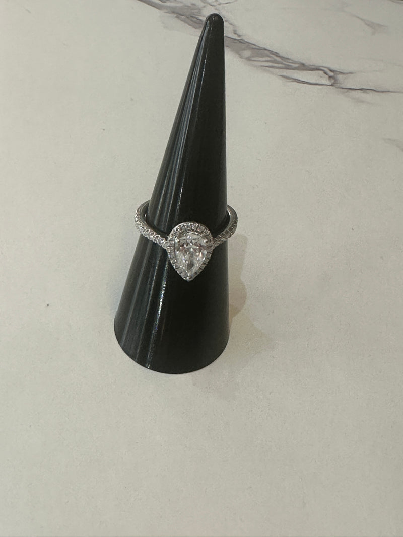 Pear Shape Diamond Ring