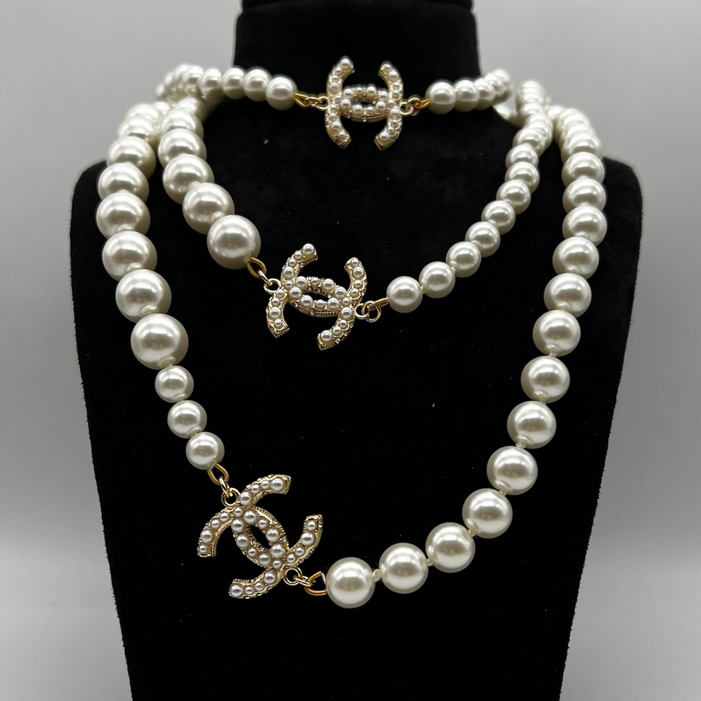 CHANEL PreOwned 19861992 Logo fauxpearl Necklace  Farfetch