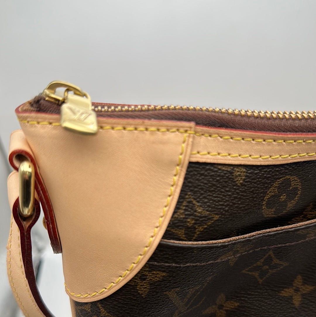 Louis Vuitton Monogram Odeon Pm Crossbody Bag -3 For Sale on
