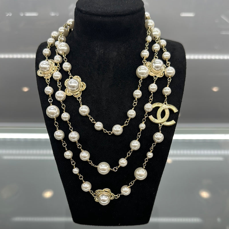 Vintage Chanel Faux Pearl Necklace With CC Rhinestones  Etsy