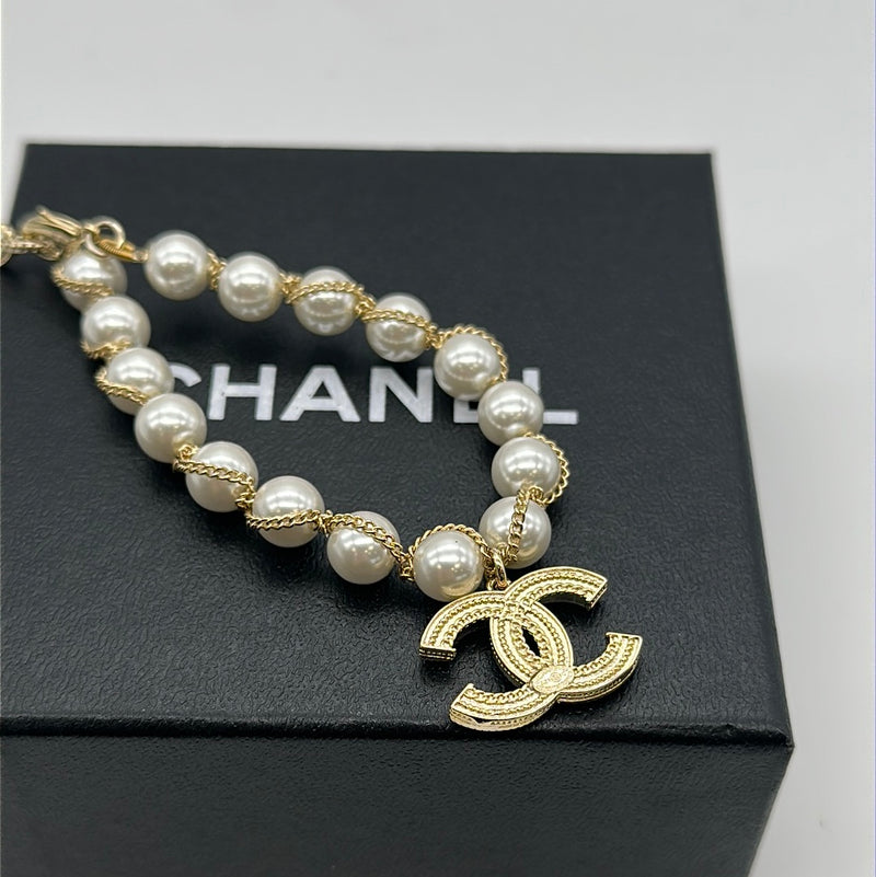 Chanel Gold CC Faux Pearl Bracelet Black Golden Metal ref192768  Joli  Closet