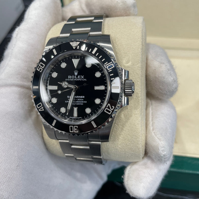 Rare Discontinued Rolex Submariner 114060  Non-Date